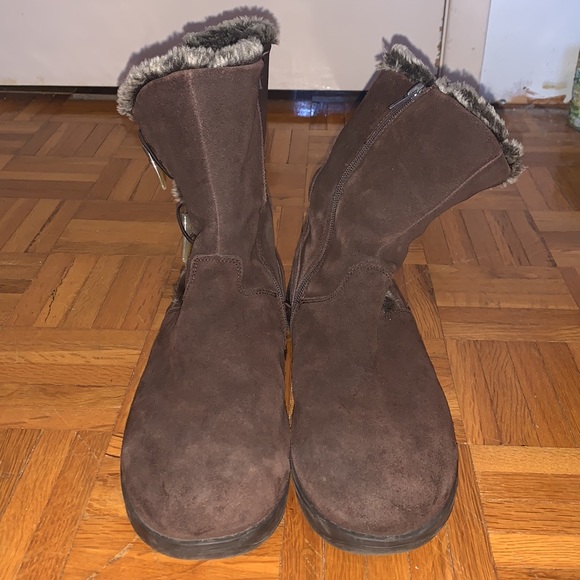 Faux Fur lined winter boots - Picture 3 of 7